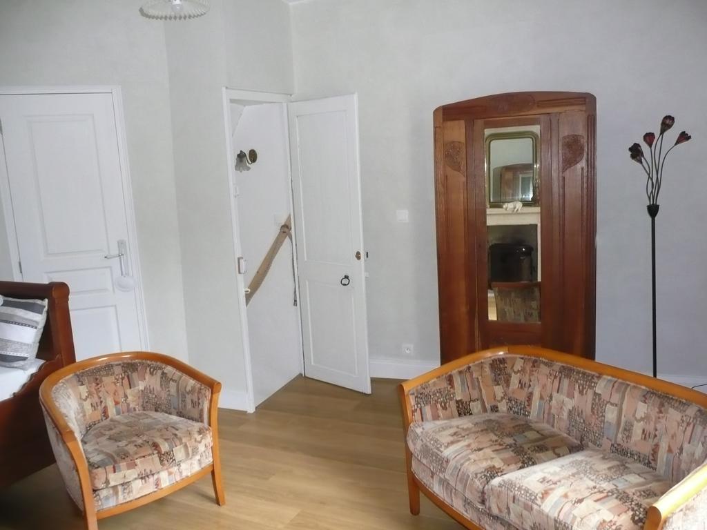 Les Lilas De Bellefontaine Bayeux Habitación foto